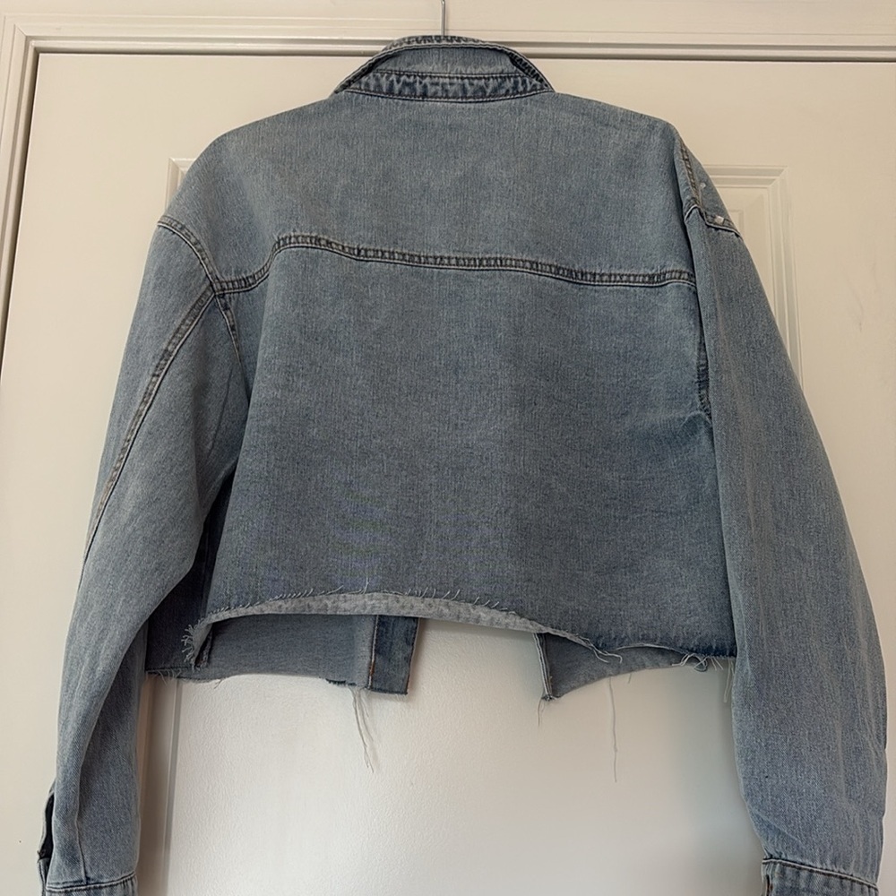 Cropped Denim Jacket - Picture 6 of 6